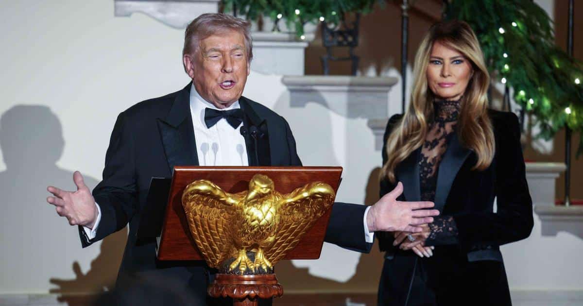 "Melania et Donald Trump : Une Soirée Glamour avec une Célébrité à Mar-a-Lago"